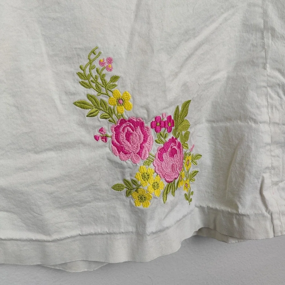 Vintage‎ Y2K Betsey Johnson Embroidered Skirt Womens 6 White Cotton Milkmaid 90s